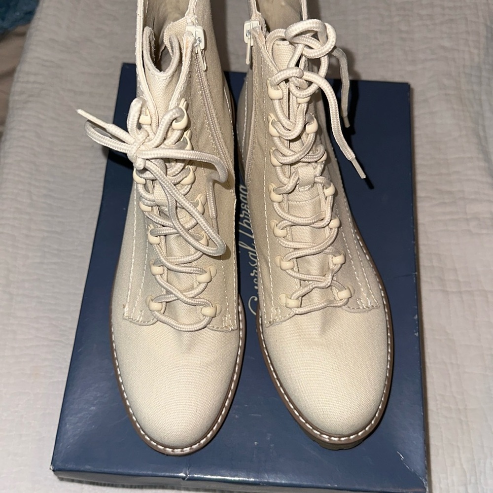 Canvas Booties Bone Color. Size 11. Never worn. Target Brand Universal Thread